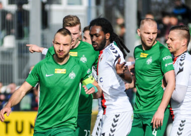 Warta Poznań - GKS Tychy. Bartosz Kieliba (z lewej)
