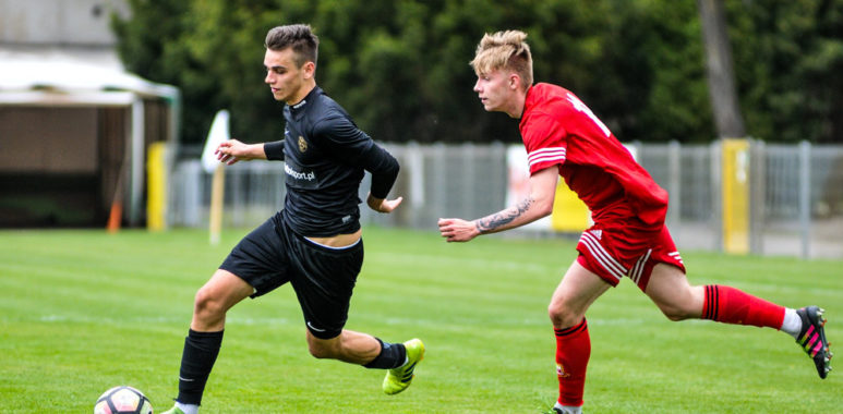 Mecz juniorów starszych Warty Poznań. Dawid Forszpaniak