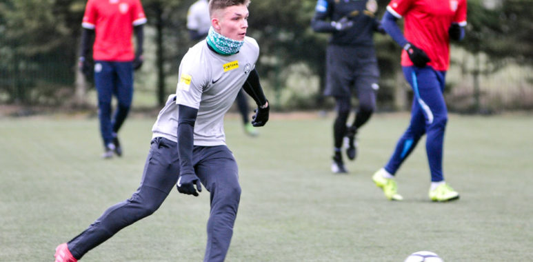 Filip Fiborek (Warta Poznań)