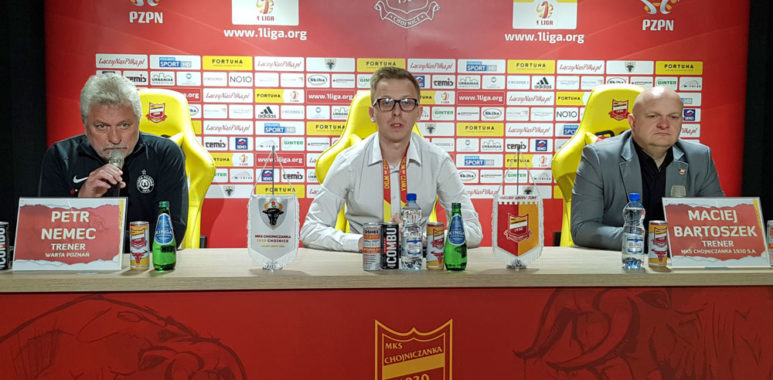 Chiojniczanka Chojnice - Warta Poznań. Trenerzy Maciej Bartoszek i Petr Nemec