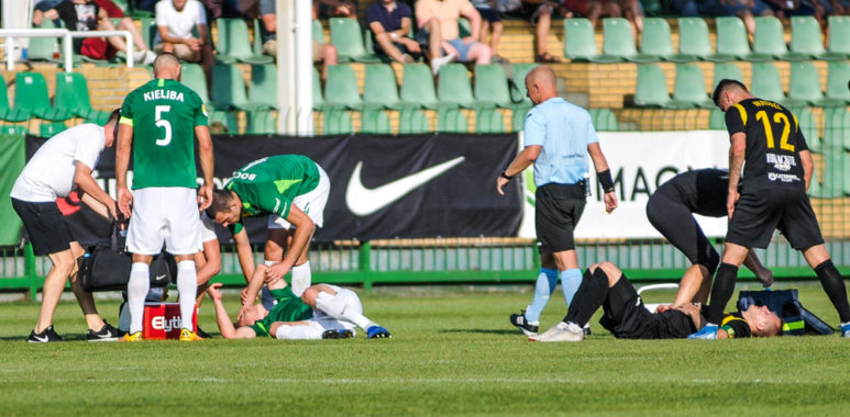 Warta Poznań - GKS Jastrzębie 1:1. Kontuzja Mateusza Kupczaka