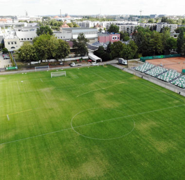 Wkrótce rozpocznie się budowa jupiterów na stadionie Warty Poznań