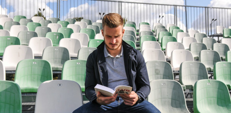 Adrian Cierpka (Warta Poznań)