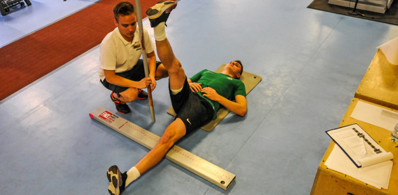 Testy piłkarzy Warty Poznań w Rehasport Clinic. Aleks Ławniczak