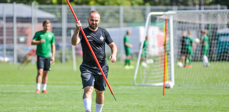 Trener Warty Poznań Piotr Tworek
