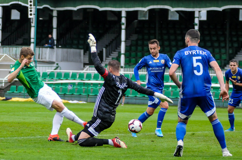 Warta Poznań - Miedź Legnica 2:1. Adrian Laskowski strzela gola na 2:0