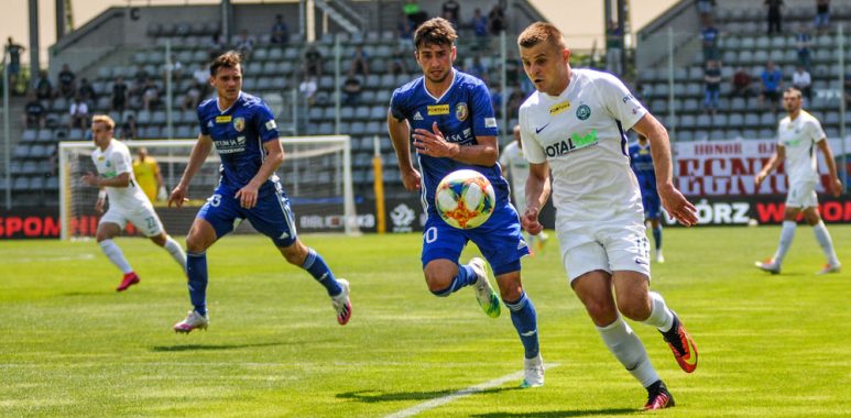 Miedź Legnica - Warta Poznań 0:0. Michał Jakóbowski