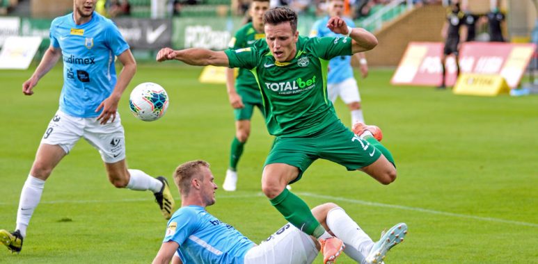 Warta Poznań - Stomil Olsztyn 1:2. Gracjan Jaroch