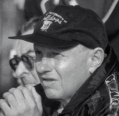 Tadeusz Łuczak (1939-2020) były piłkarz i trener Warty Poznań