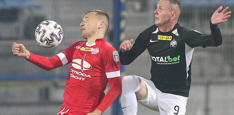 Sokół Ostróda - Warta Poznań 1:3 w Pucharze Polski. Mateusz Kuzimski