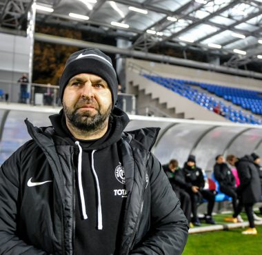 Sokół Ostróda - Warta Poznań 1:3 w Pucharze Polski. Trener Piotr Tworek