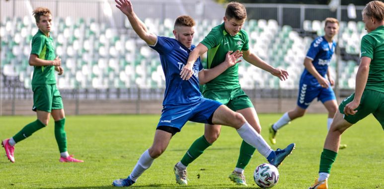Warta II Poznań - Polonia Kępno 5:2 w IV lidze
