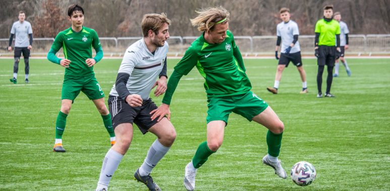 Warta II Poznań - Przemysław Poznań 5:0 w sparingu. Fot. Jan Piechota