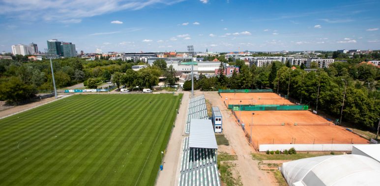 Stadion Warty Poznań przy Drodze Dębińskiej 12; fot. Adam Ciereszko