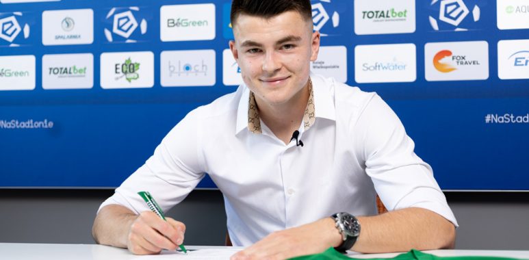 Wiktor Pleśnierowicz podpisał kontrakt z Wartą Poznań; fot. Klaudia Berda